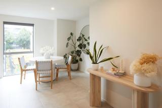 Spacious 3 Bedroom Townhouse Steps from the CBD - 5