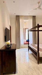 The Classic Crown- Near Lake Pichola - 1