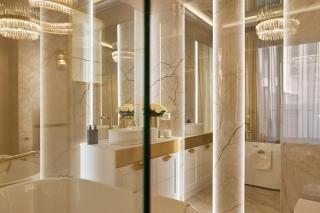 Jacuzzi Mirror Suite Granaria by Downtown Apartments - 1