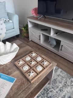 Chic Beach Home Near Airport Casino Coliseum Base - 7