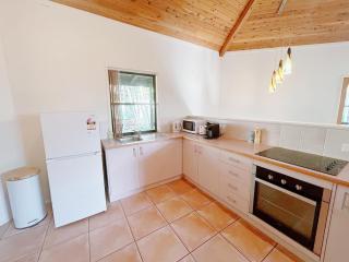 Tropical escape in central location Entire house - 8