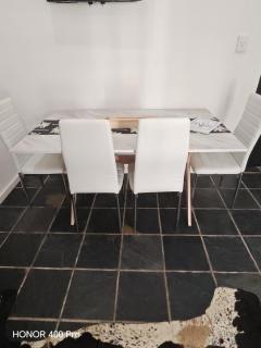 Somerset west Stay 1 - 6