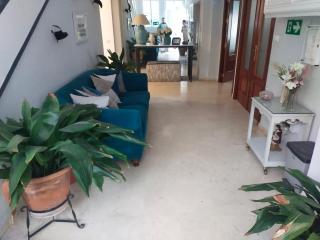 Deluxe Hostel Sevilla - 4