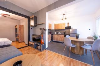 Urban Elegance Apartment by Park Zaimov - 8