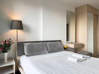 Value Stay in BKK 3 Pools,Family Friendly - 8