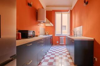 Unique Bologna Penthouse with Frescoes and Charm - 7