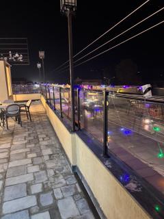 Hyatt Hotel & Aparments - 2