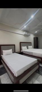 Hyatt Hotel & Aparments - 7