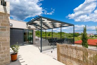 Villa Andrea Double or Twin Rooms with pool, balcony and parking - 9