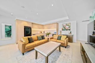 Luxury Perth CBD Apartment with Pool & Gym - 3