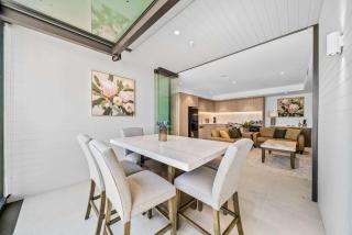 Luxury Perth CBD Apartment with Pool & Gym - 1