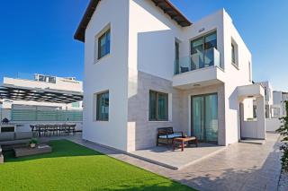 Villa Jasmin - 4Bed with Private Pool - 1
