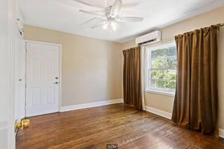 Parkside Duo (pet-friendly) 2 bedroom plus den - 4