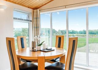 Kessock Highland Lodges - 5