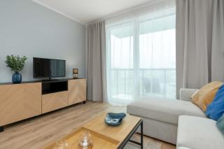 Stylish Apartment in a Modern Development Parking & Balcony by Noclegi Renters - 4