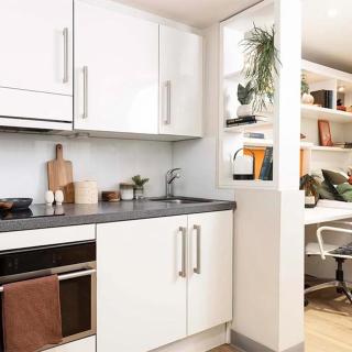 Student Only Stylish Ensuite at Drapery Place - London - 7