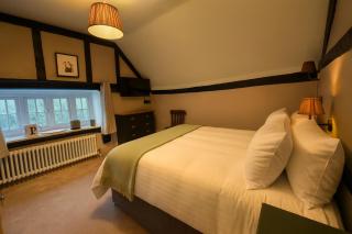 The Eight Bells Inn, Bolney - 5