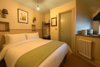 The Eight Bells Inn, Bolney - 6