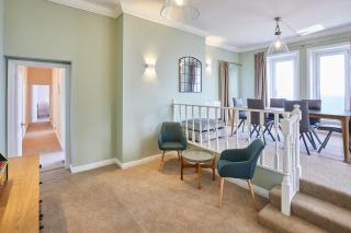 Host & Stay - Swift View - 3