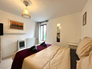 City Center - Duplex Studio - Close to RER - 3