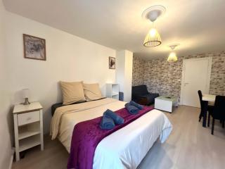 City Center - Duplex Studio - Close to RER - 1