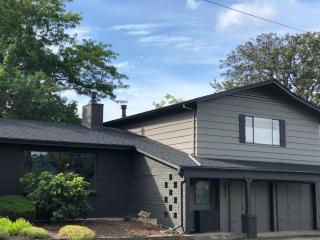 Retro West 30 day minimum - Hood River - 9