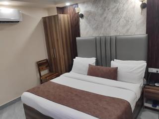 Hotel Sarla Residency By Aura - 8