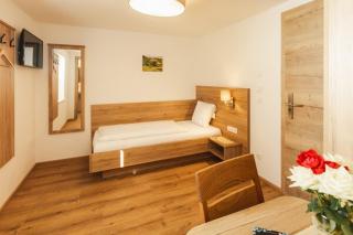 Landhaus im Feld - 1