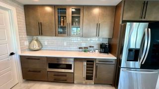 Luxury Seabreeze Retreat - 4