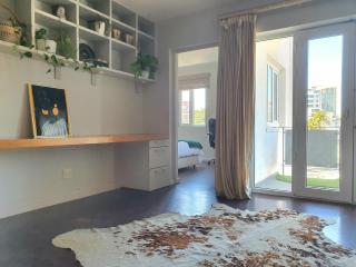 Afrochic Apartment in City Center - 9