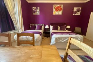 2 Bed Apartment-Sleeps 7-Free Parking - 2