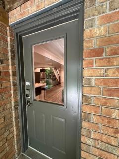 Pvt room with ensuite luxury bathroom near Waterloo airport - 9