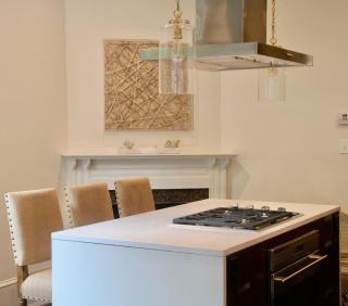 Luxe 5BR / 3BA 2 Blks to Capitol & Metro - 1
