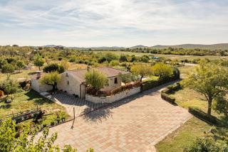 Villa Serena with pool - 9