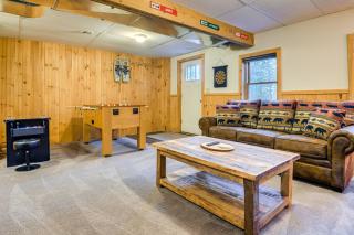 Hike, Ski and Relax Renovated Retreat in Wilmington - 7