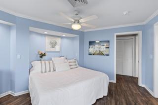 Port O' Call E104 - Walkout to Ocean! - 6