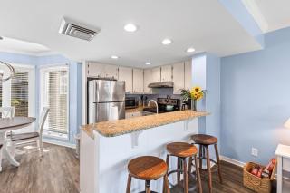 Port O' Call E104 - Walkout to Ocean! - 2