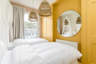 no.five Flushing - 7