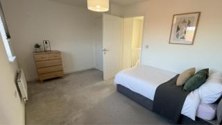 Newcastle Great Park 4BR Home, Sleeps 8 -  - 3