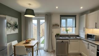 Newcastle Great Park 4BR Home, Sleeps 8 - 8