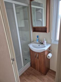 Caravan by the Sea 640 - 7