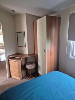 Caravan by the Sea 640 - 8