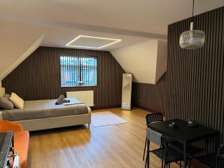 Globe Apartments M16 - 6