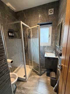 Globe Apartments M16 - 2