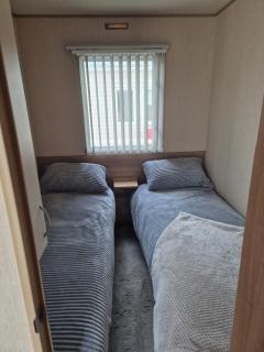 Caravan by the Sea 641 - 4