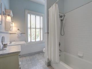 Southern Elegance Main House - 6