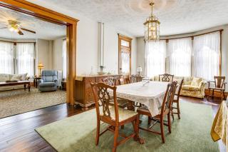 Groups Welcome! Historic Queen Anne Gem in Garrett - 5