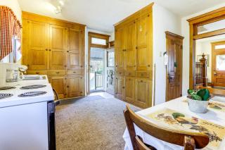 Groups Welcome! Historic Queen Anne Gem in Garrett - 2