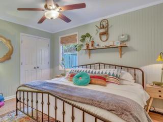 Salt Palms Cottage - 6