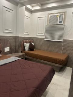 Grand Plaza Hotel S & G 300 Meter Walking Distance From New Delhi Railway Station - 2
